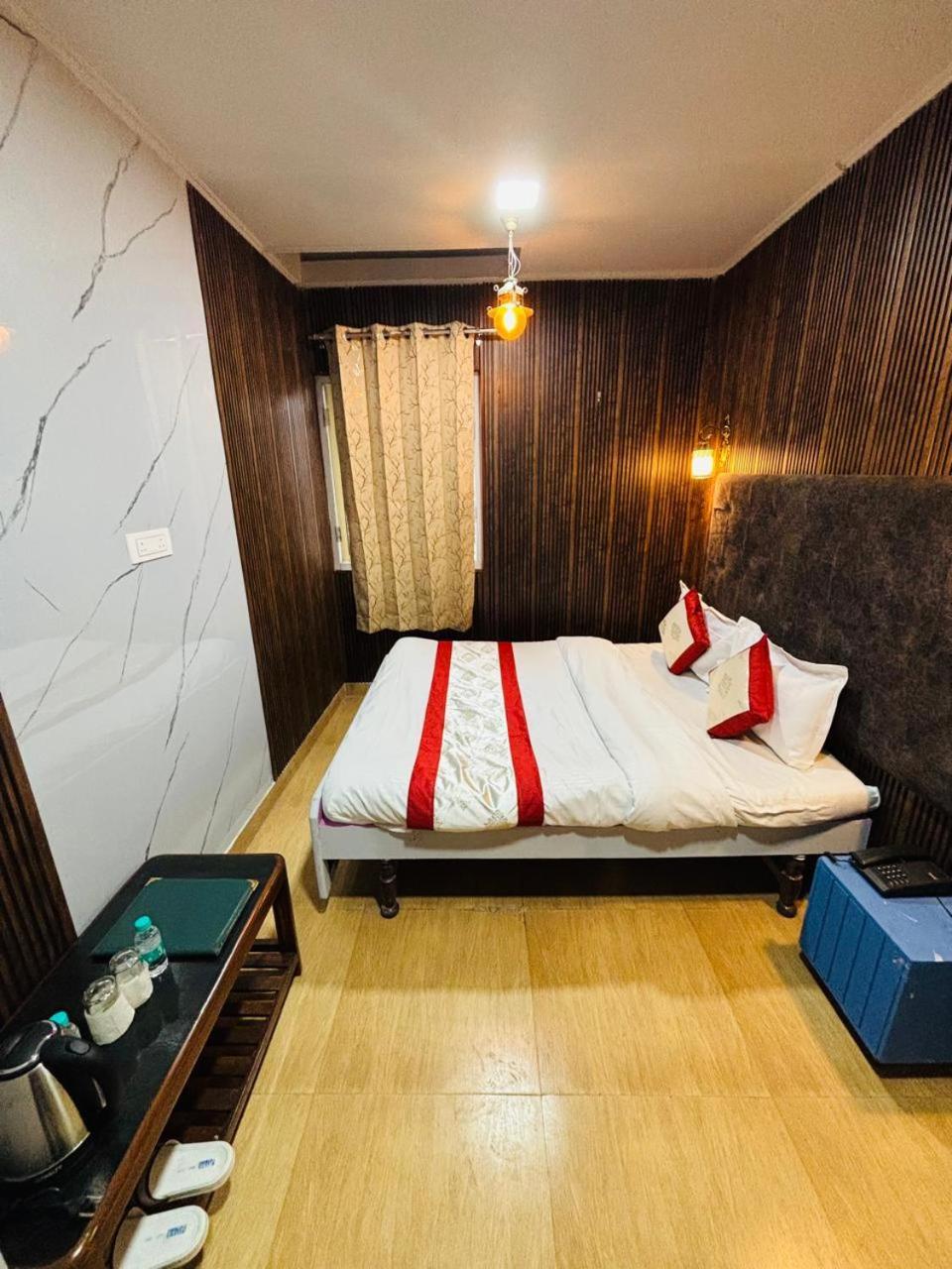 Hotel Amar Mussoorie Exterior photo