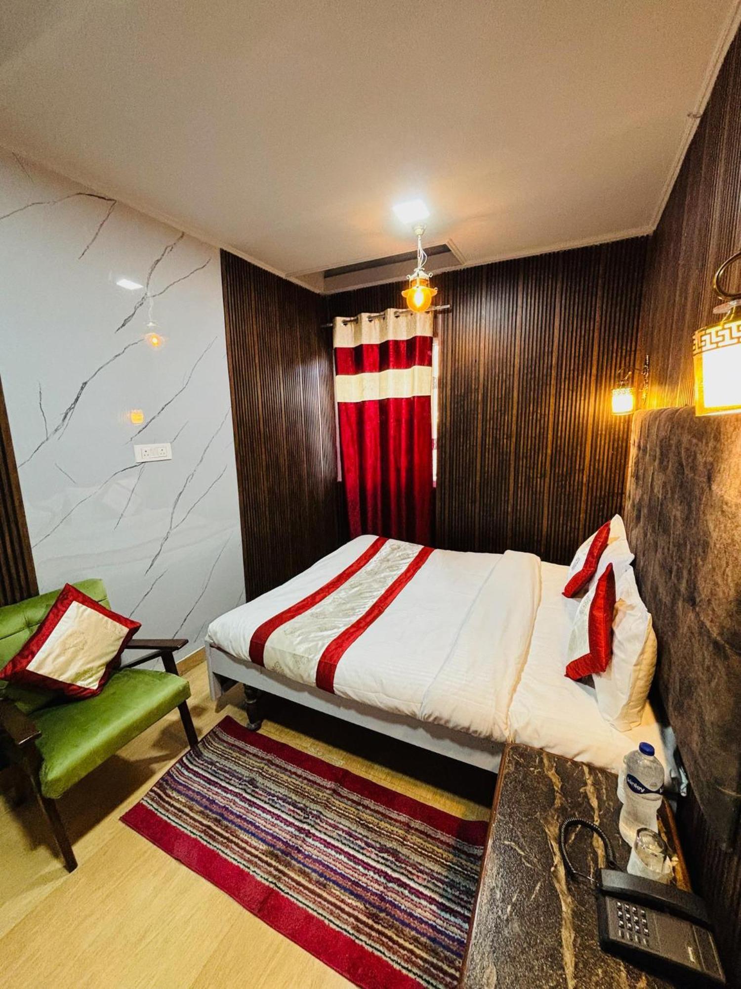 Hotel Amar Mussoorie Exterior photo